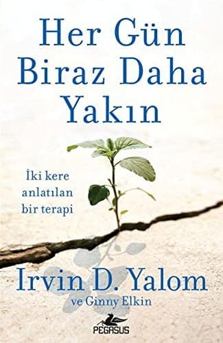 Her Gün Biraz Daha Yakın kitabının kapağı