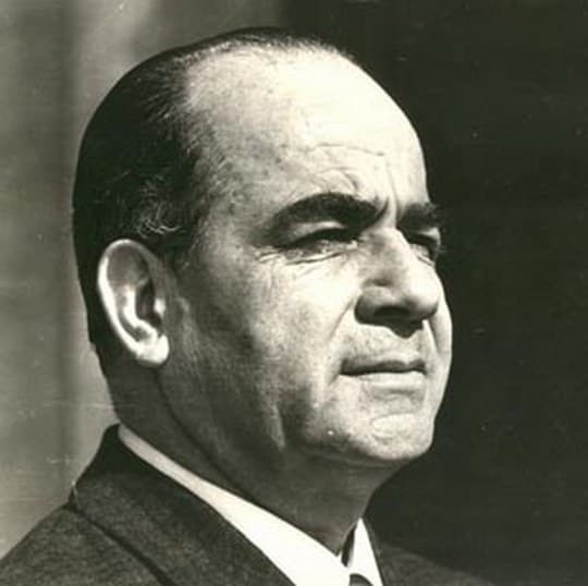 Faruk Nafiz Çamlıbel Edebi Kişiliği ve Eserleri kitabının kapağı