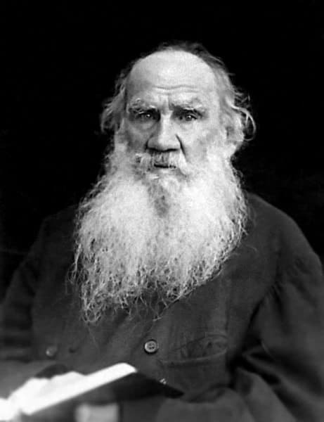 Lev Nikolayeviç Tolstoy kitabının kapağı